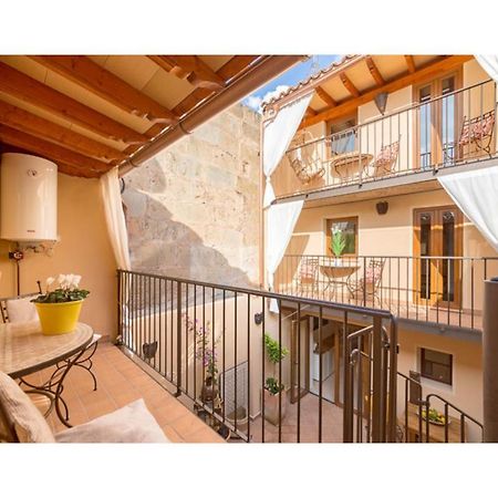 אפרטהוטל לןקמאג'ור Boutique Hostal "Born53" Im Stadtkern Von Llucmajor, Mallorca מראה חיצוני תמונה