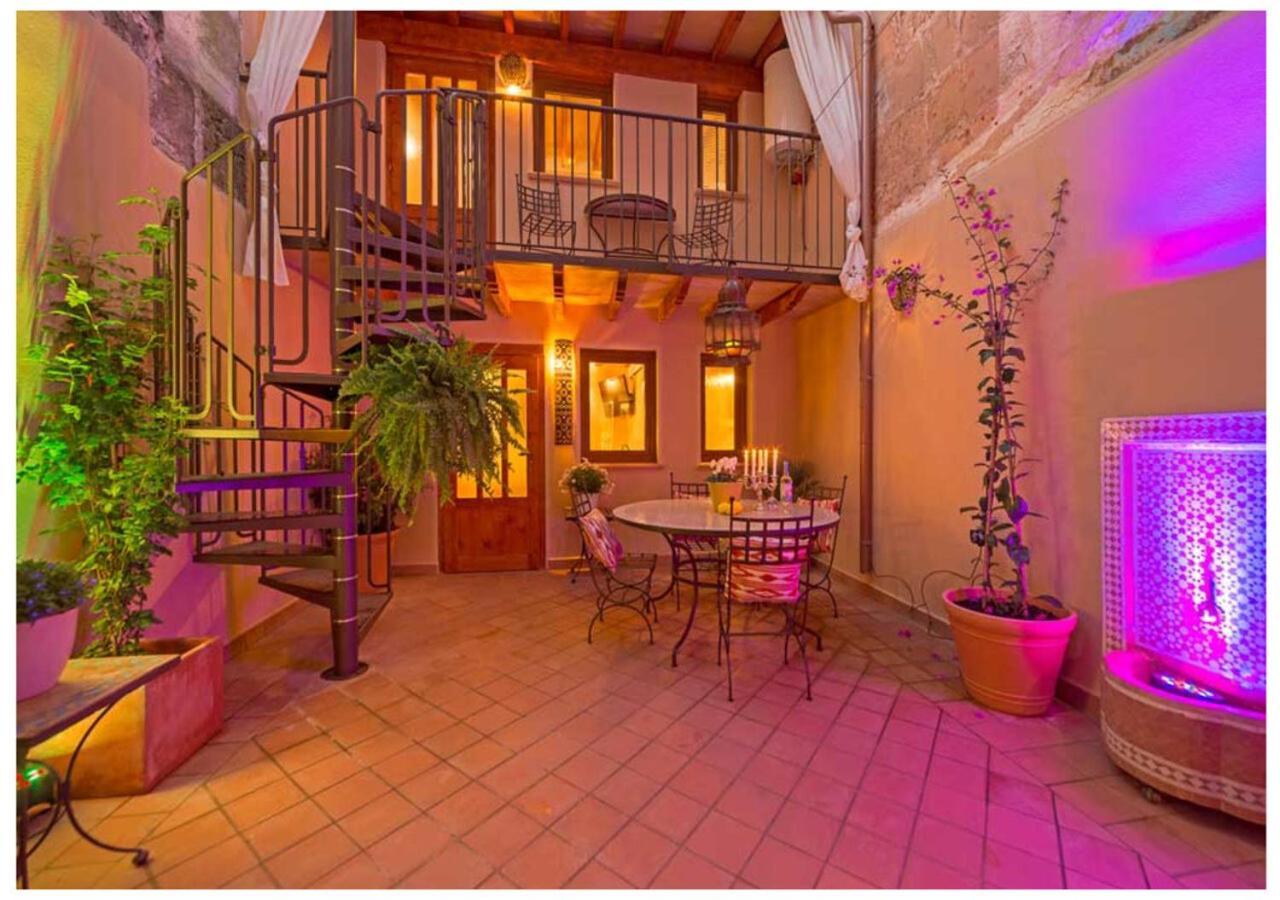 אפרטהוטל לןקמאג'ור Boutique Hostal "Born53" Im Stadtkern Von Llucmajor, Mallorca מראה חיצוני תמונה