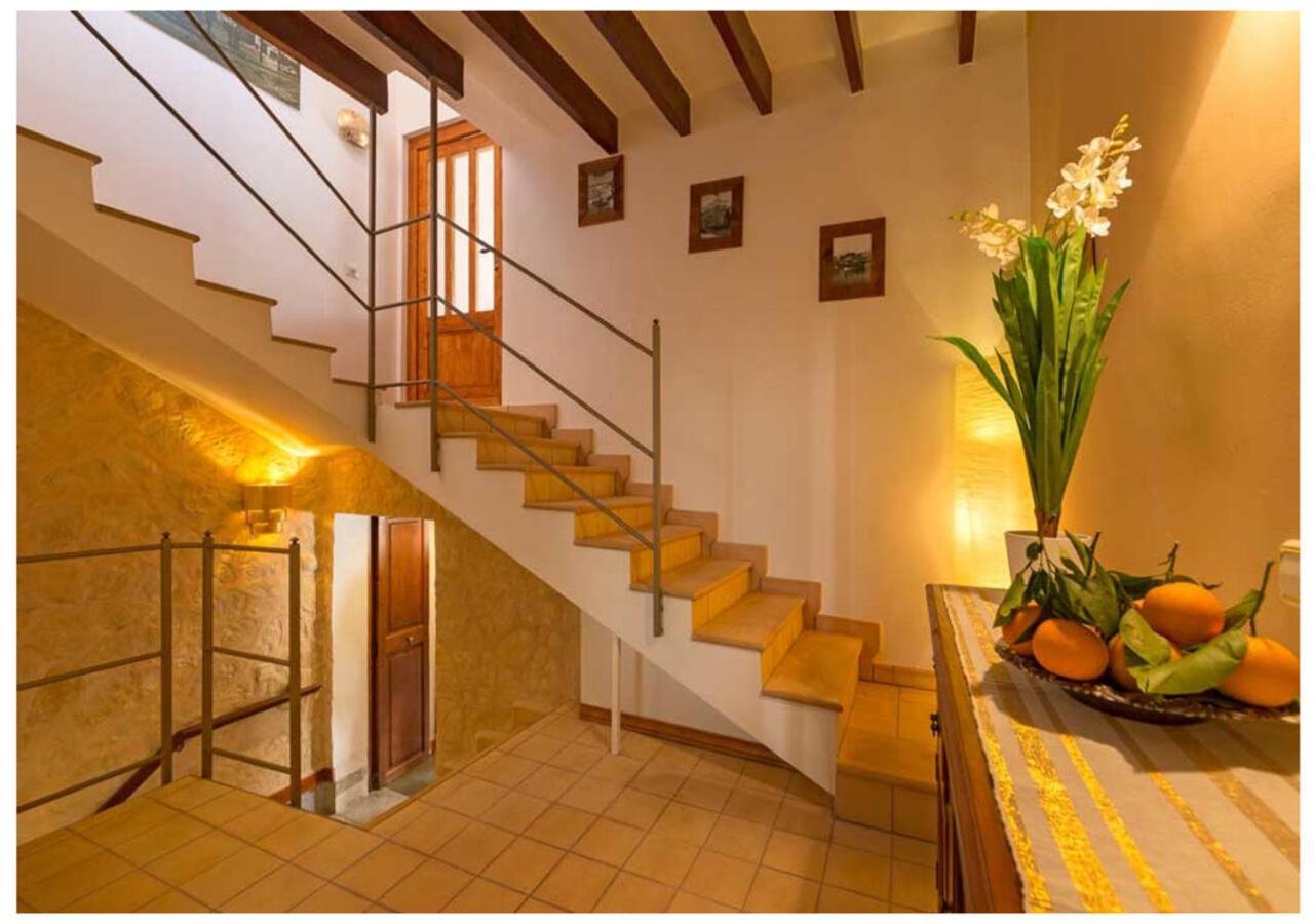 אפרטהוטל לןקמאג'ור Boutique Hostal "Born53" Im Stadtkern Von Llucmajor, Mallorca מראה חיצוני תמונה