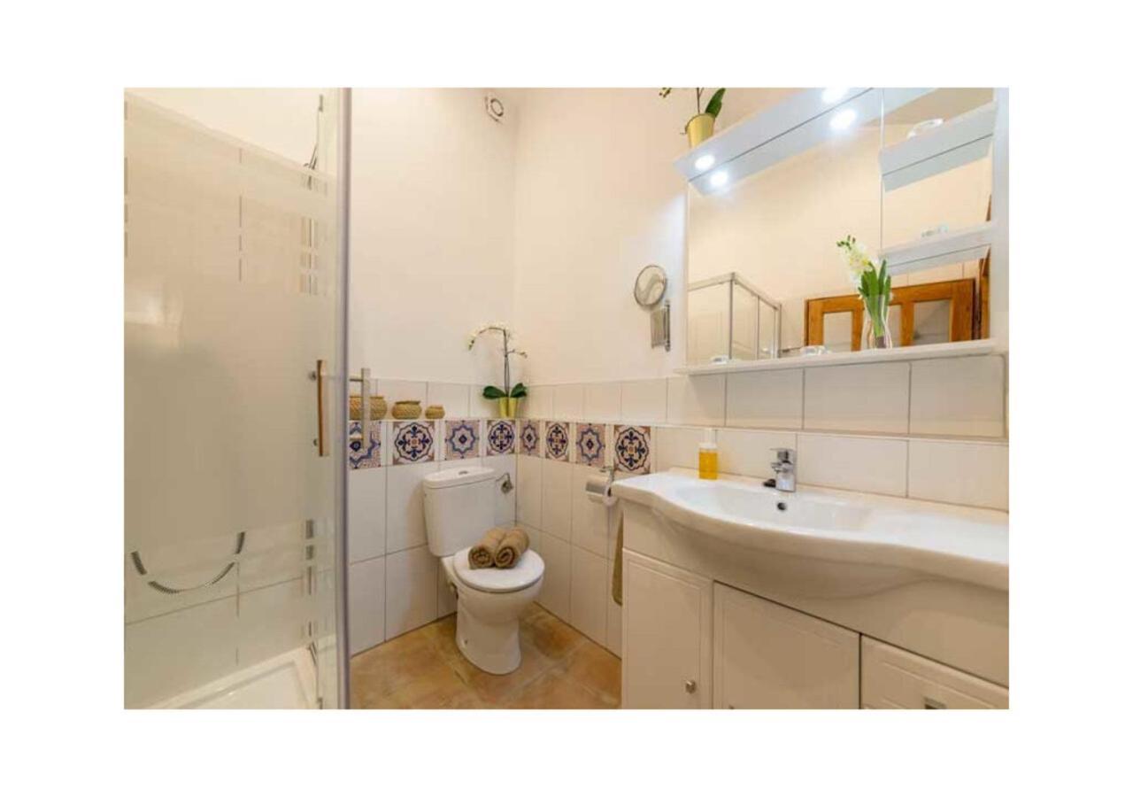 אפרטהוטל לןקמאג'ור Boutique Hostal "Born53" Im Stadtkern Von Llucmajor, Mallorca מראה חיצוני תמונה
