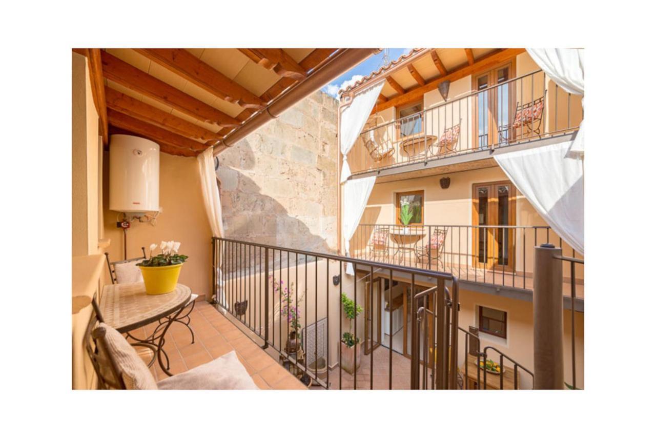 אפרטהוטל לןקמאג'ור Boutique Hostal "Born53" Im Stadtkern Von Llucmajor, Mallorca מראה חיצוני תמונה
